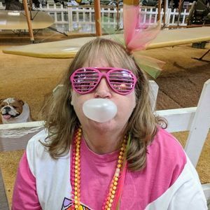 Meet your Posher, Dana